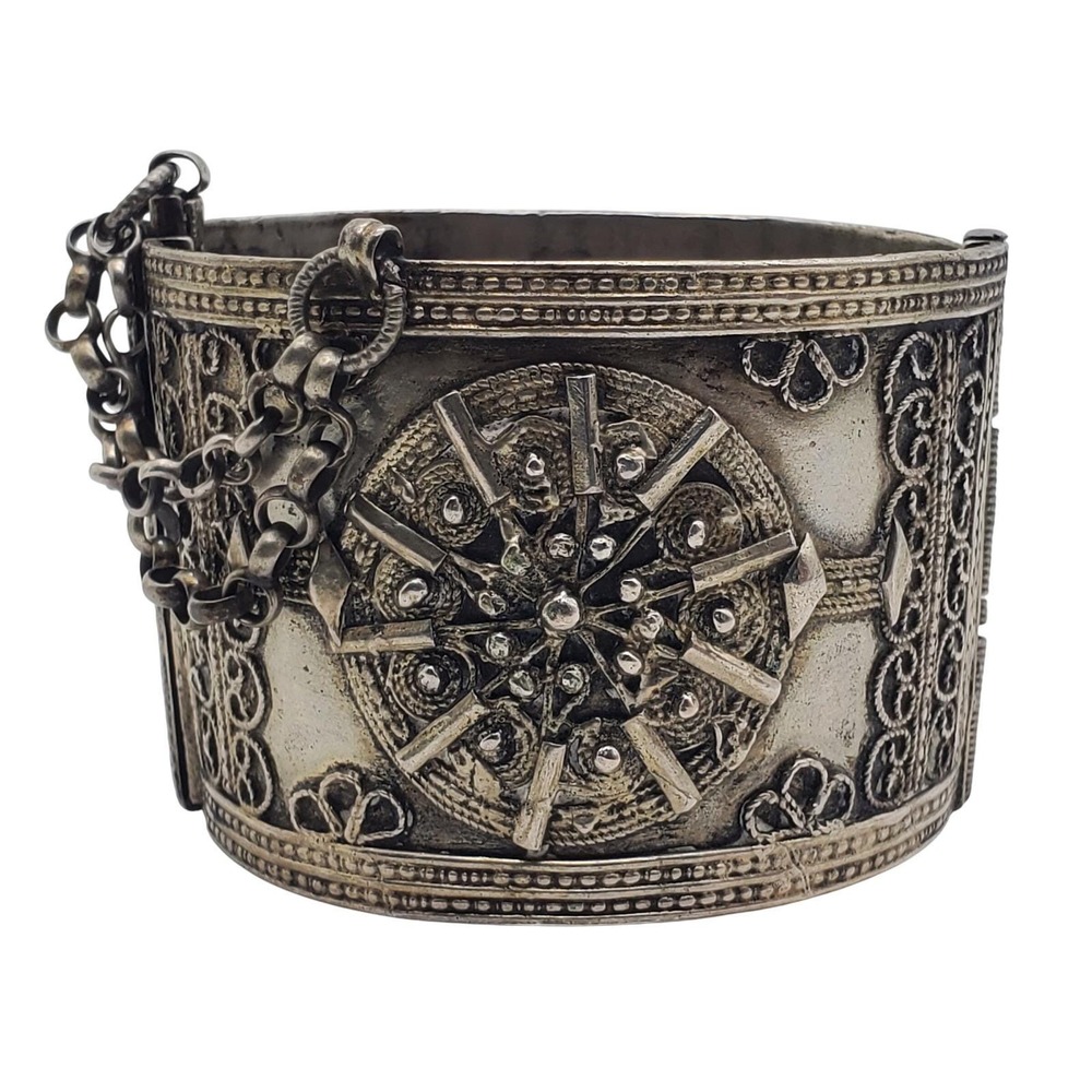 Bedouin Hinged Cuff Bracelet Silver Filigree Syrian Tribal Antique Handcrafted